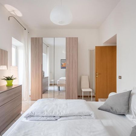 Residenza Ester Riva del Garda Buitenkant foto