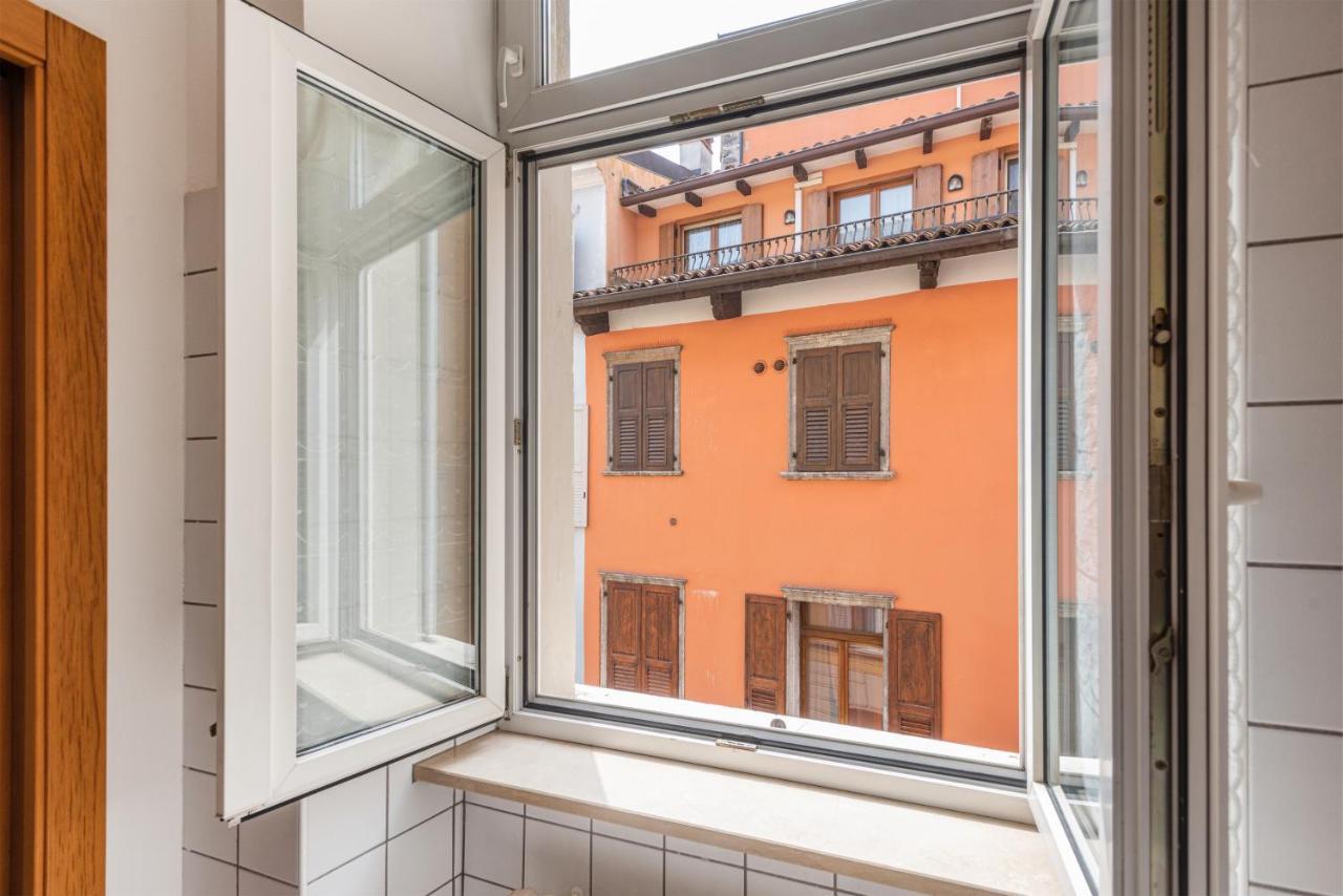 Residenza Ester Riva del Garda Buitenkant foto