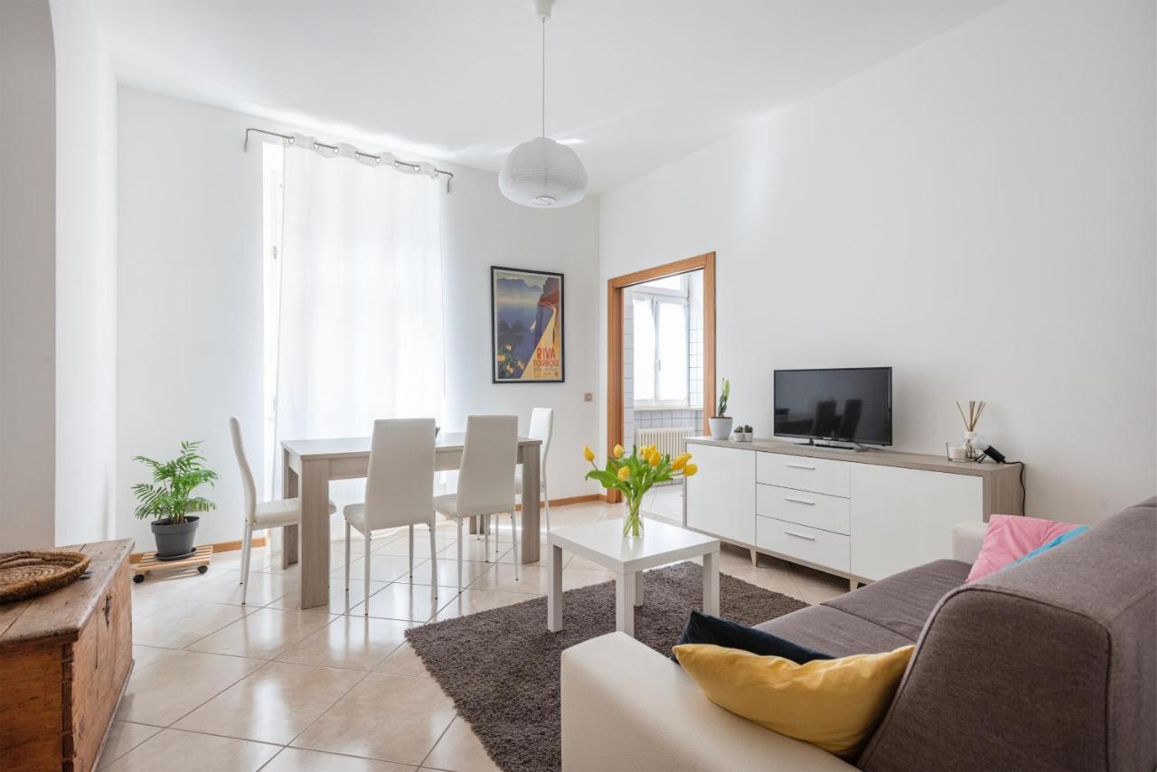 Residenza Ester Riva del Garda Buitenkant foto