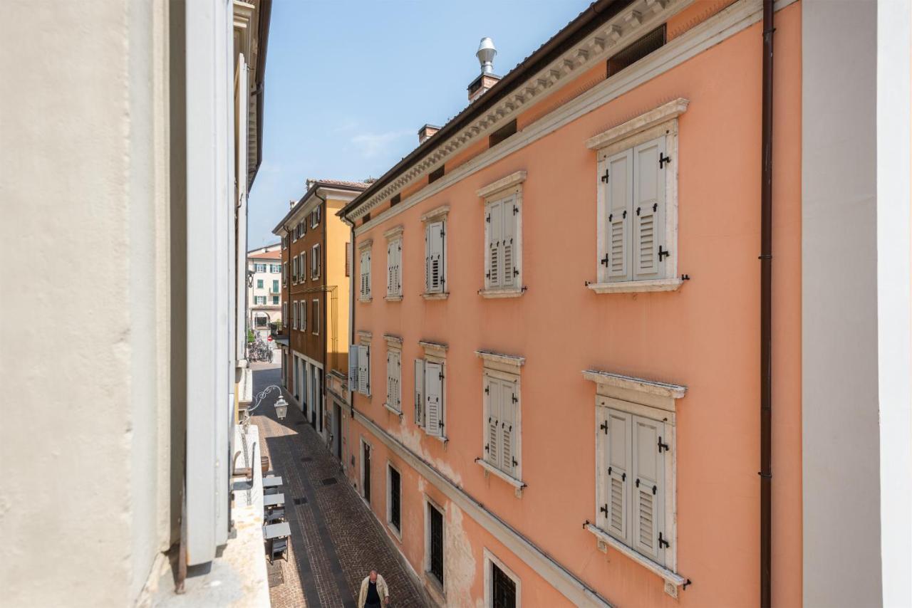 Residenza Ester Riva del Garda Buitenkant foto